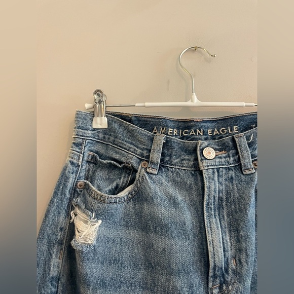 American Eagle Blue Jeans with Distressing and High Waist - Picture 4 of 6